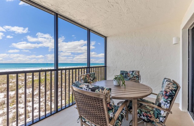 Sea Oats C-157, Beachfront 2-bedroom, 2-bath condo