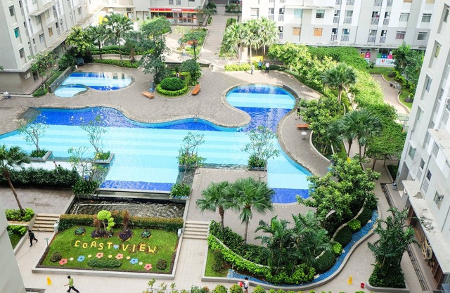 Sea View 2BR Apartment at Green Bay Condominium
