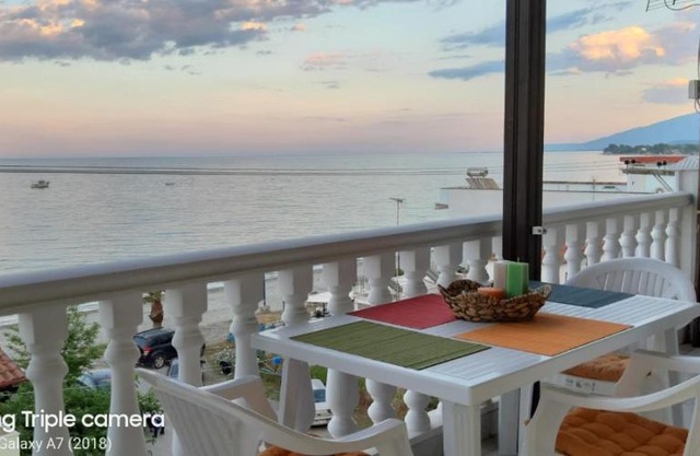 SEA VIEW APARTMENTS Zeus