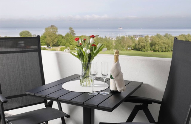 "Sea view deck 9" - with internet, renovated in 2024