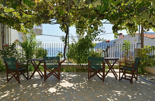 Sea View Maisonette Apartment with A/C, only 300 Meters from the Beach !