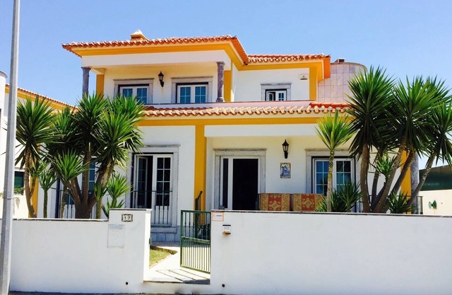 Sea view Villa with private pool, 4 double bedrooms & free WIFI