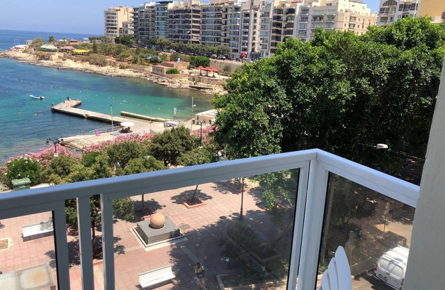 Seafront 2 Bedroom Apartment in Sliema