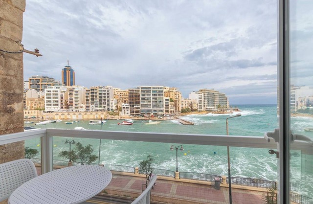 Seafront Designer Bliss in Central St Julian's