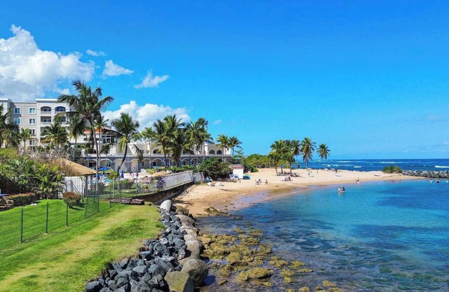 Seaside Serenity | Beachfront Paradise