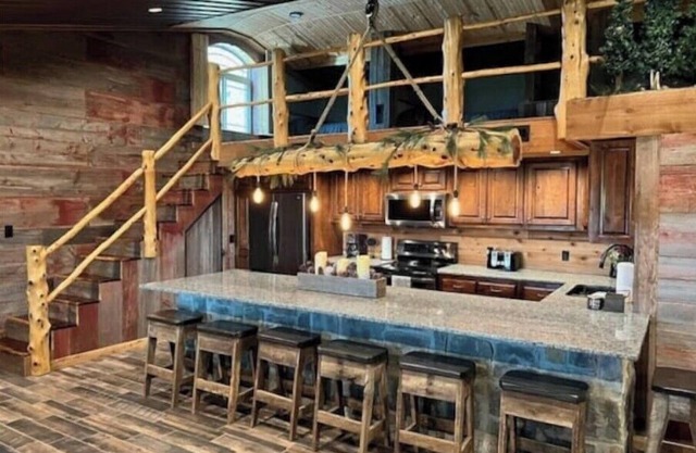 Secluded 6 bed, 2 full bath Lodge with everything you need for a wonderful stay.