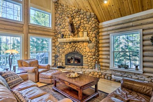 Secluded Log Cabin with Game Room and Forest Views