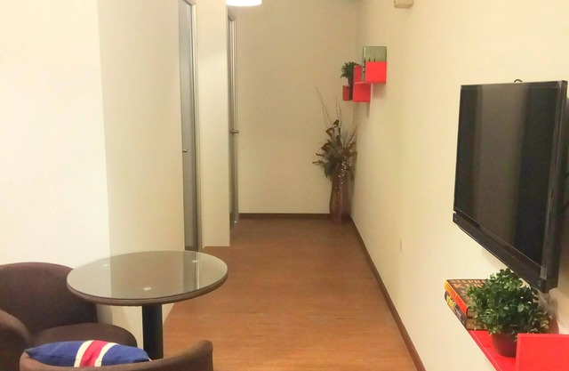 Sek.16 condo. Fully aircond. Beside KTM station, with hypermart & laundry below