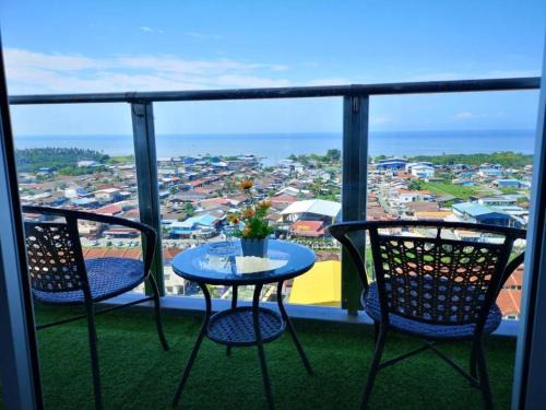 Sekinchan HighLevel SeaView Homestay 高楼 看海 阳台民宿