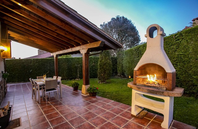 Self catering Chalet Canero for 6 people