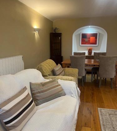 Self catering apartment Silvermines