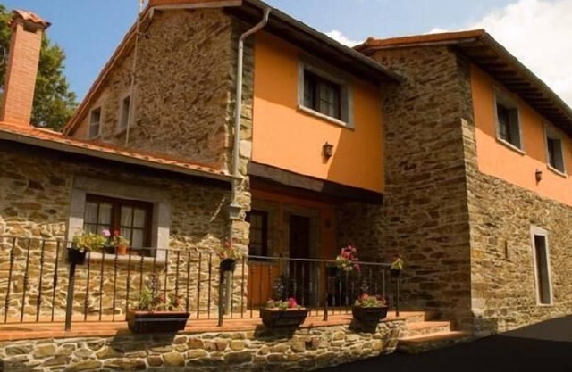Self catering El Piconeiro for 8 people