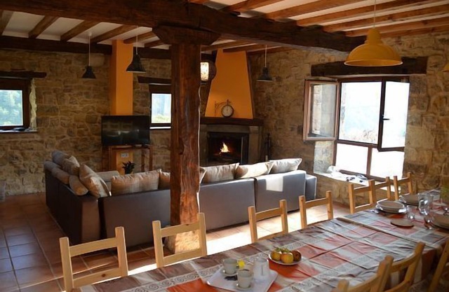 Self catering Etxegibel for 14 people