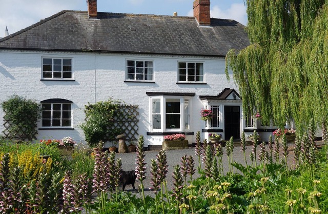 Self contained wing in our beautiful Regency Farmhouse
