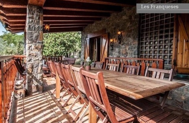 Self catering Les Franqueses for 16 people