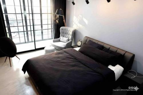 SelfCheckIn TownHome in Charoen Nakhorn 60 near BTS Iconsiam Asiatique and Chaophraya River Maximum 4 Guests