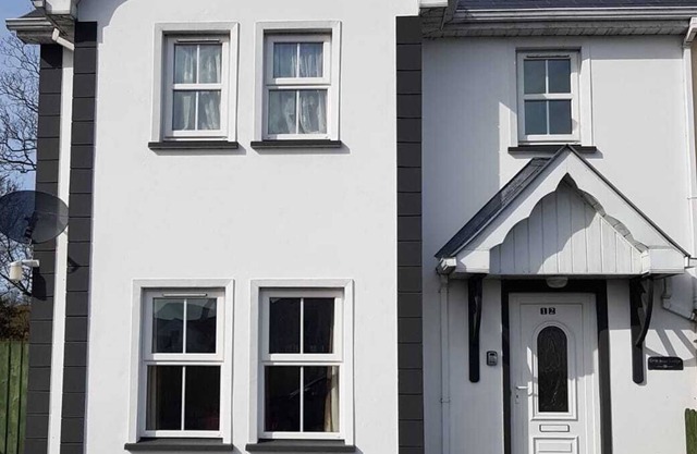 Semi Detached 4 Bedroom Property, family friendly, walking distance to Moville.