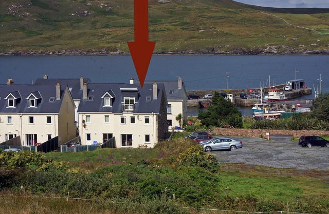 Semi-detached stone cottage, in the attractive village of Cleggan (local crabs and lobsters) a…
