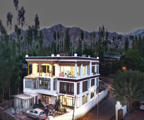 Semskit Guest House