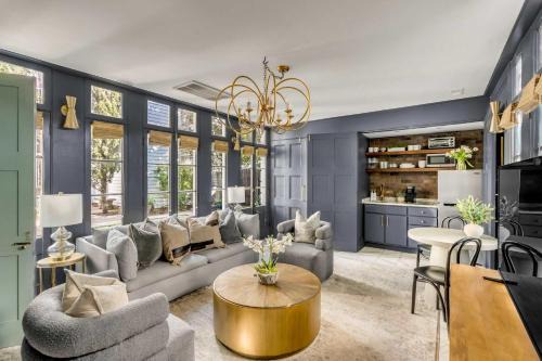 Serene Cottage with Beautiful Garden and Heated Pool