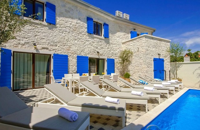 Serene Holiday Home in Kruncici with Private Pool