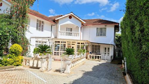 Serene Stay Apartments