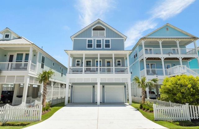 Serenity Cove - Lux 4bd House w/Beach Access