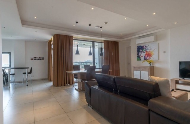 Serviced Apartments with a Seaview