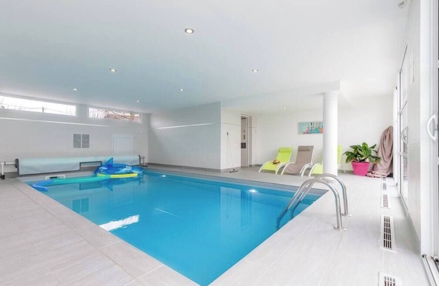 Set sail at La Villa Enora Bretagne 4* spa pool 100m from the beach