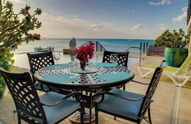Seven Mile View#2: 2 BR Oceanfront Condo w/Pool