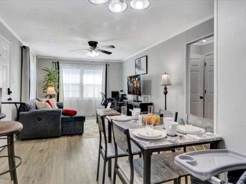 Seven Pines Retreat Peaceful, Stocked Home in White Hall