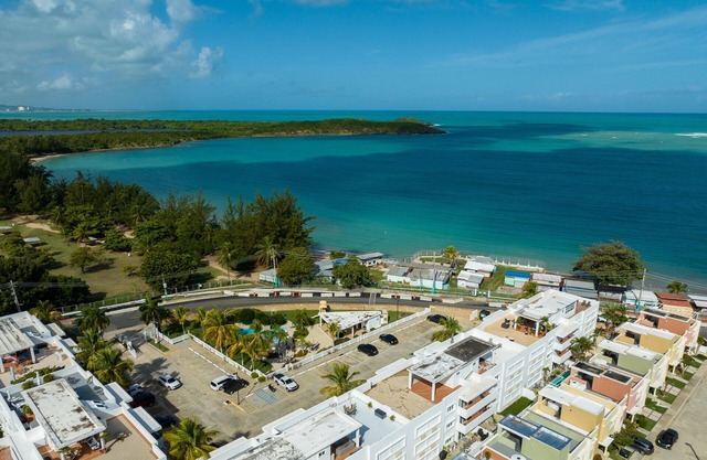 Seven Seas Beach 3BR Penthouse Villa with Incredible Ocean and Mountain Views