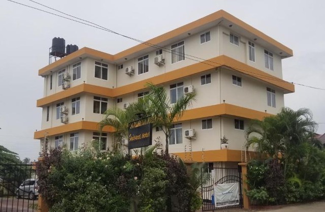 ShaMooL Hotel
