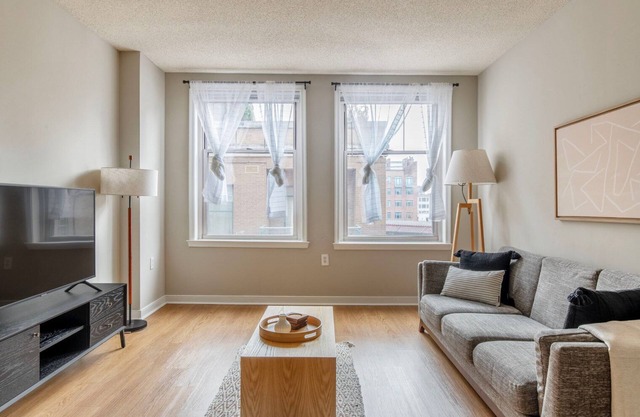 Sharp Foggy Bottom 1BR w/gym, rooftop + doorman by Blueground