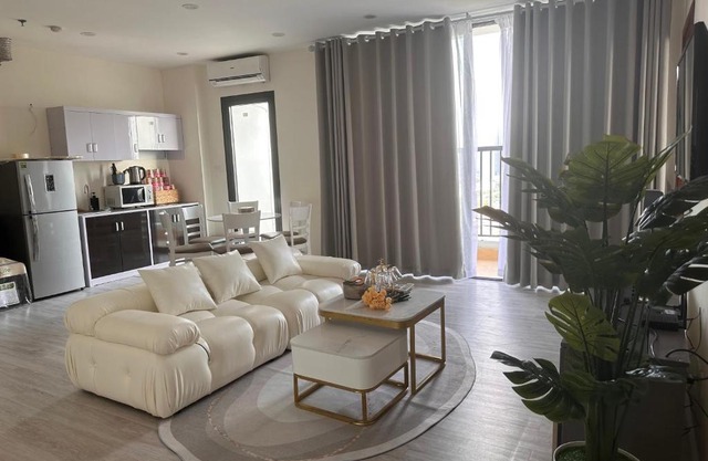 Shine Three Bedroom Apartment Nguyễn Xiển