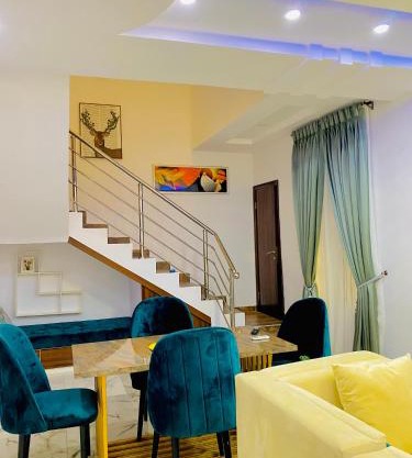 Shortlet715 Service Apartment