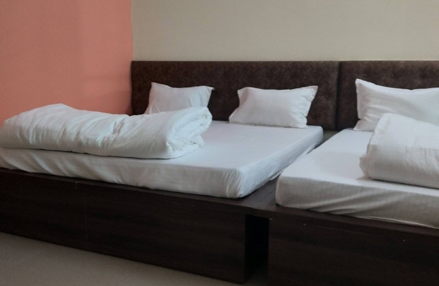 Shri Narayan home stay