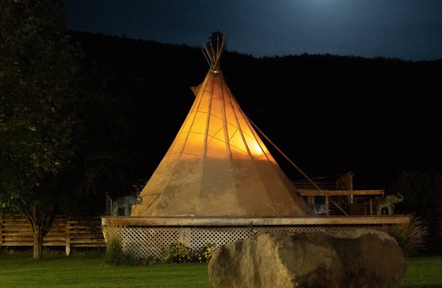 Similkameen Wild Resort & Winery
