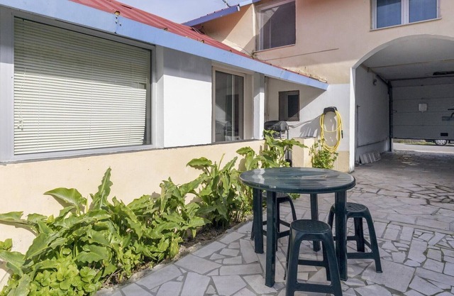 Simplistic Holiday Home in Mira near Sea Beach