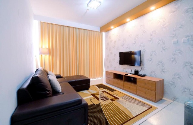 Simply 2BR Lexington Apartment By Travelio
