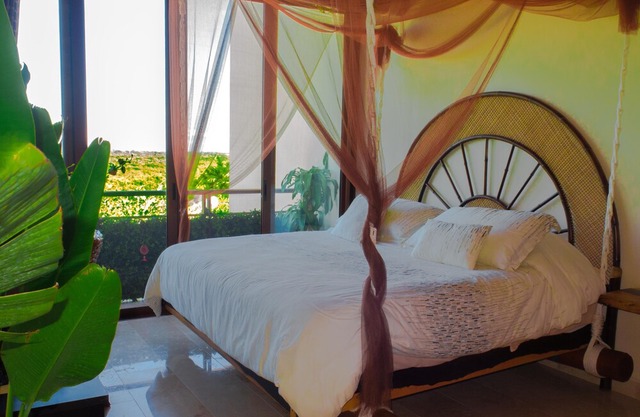 Simply Akumal's Best! Luxury Beachfront Penthouse w/Infinity Pool, Rooftop...