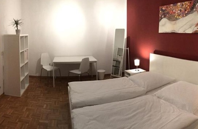 Single room, shower, toilet, 1 bed room - Gästehaus der Abtei Sayn