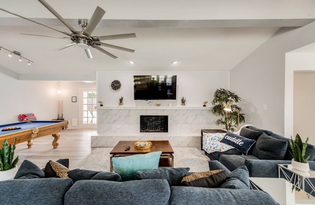 Single Story 4 BR 3 Bath Pool, Modern and Updated