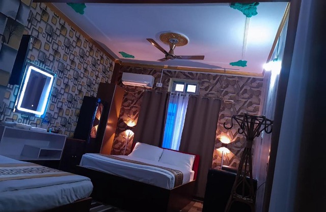 Sitar Hotel and Restaurant