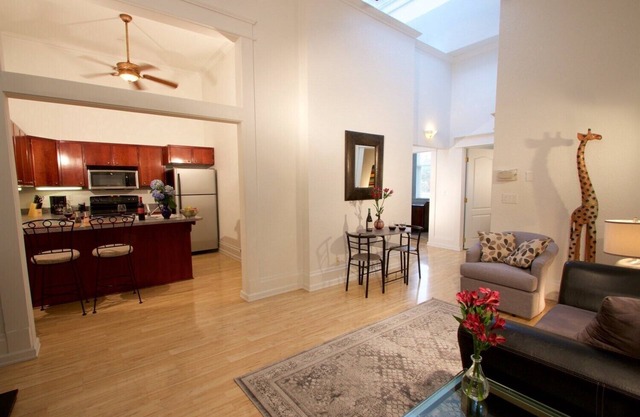 Six — Two Queen Beds, Historic Downtown Apartment in Nicely Appointed Building on Main Street