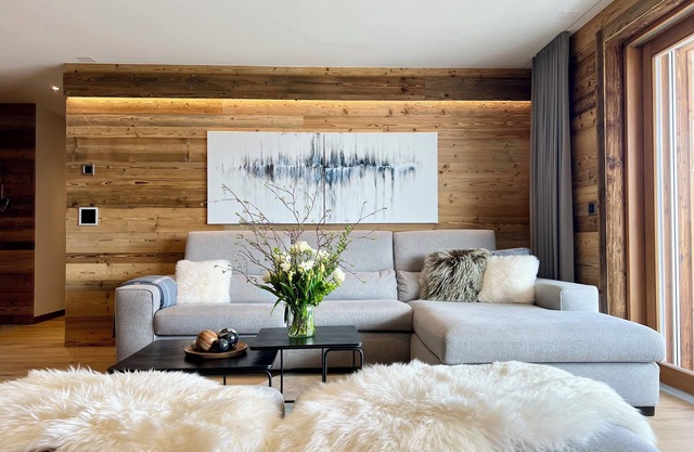 Ski-in ski-out luxury chalet apartment with amazing mountain view and spa access