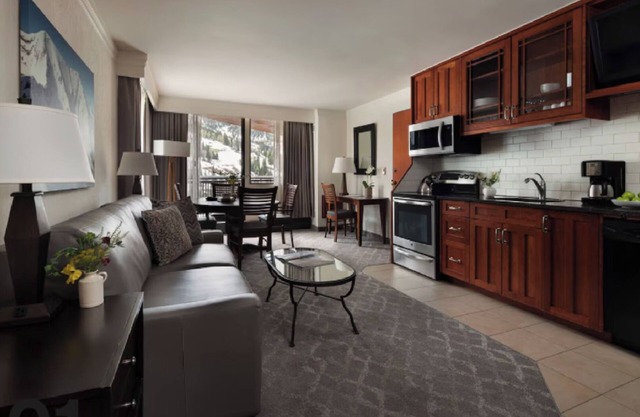Ski-In/Ski-Out Luxury Condo , The Cliff Club at Snowbird, Sleeps 10