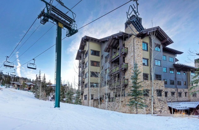 Ski-in, Ski-out Studio in Empire Pass with Mountain Views, On-Site Hot Tub