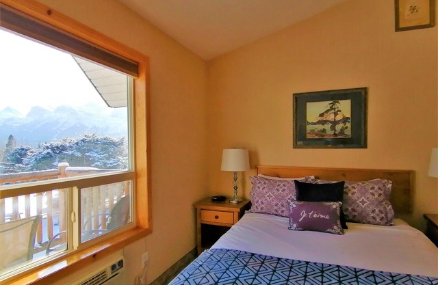 🇨🇦Ski Season! Mountain View 2-Storey Townhouse🇨🇦