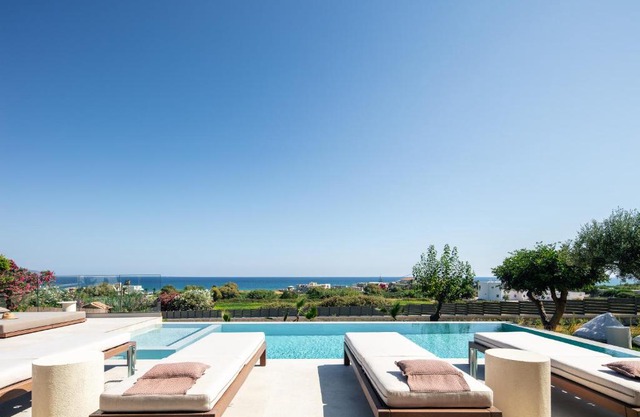 Skianos Villa